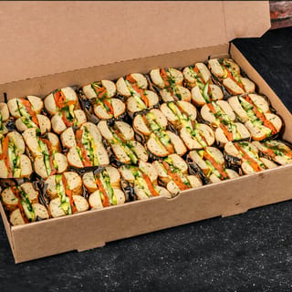 NOVA SALMON & AVOCADO BOX (12 Sandwiches)