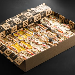 MANHATTAN LOX SPECIAL BOX (12 Sandwiches)