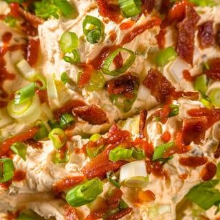 ½ lb Bacon, Scallion & Sriracha Cream Cheese