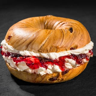 THE CINNAMON RAISIN CLASSIC